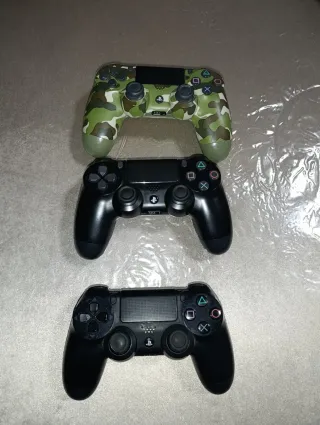 PS4 Pro (PlayStation) + 3 controller e giochi