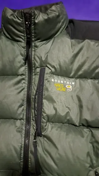 Chaqueta Mountain Hardwear Plumas Verde/Negra