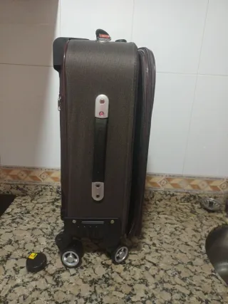 Maleta de cabina sin usar 59x40x20