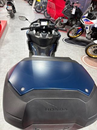Honda Forza 750 Maxi Scooter