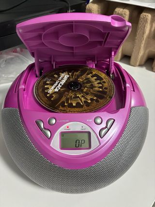 Radio CD Portátil Play On Rosa - cable o pilas