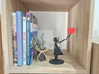 Figura Banksy Niña Globo Corazón