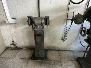 Esmeril de Pie Industrial - Marca Formis