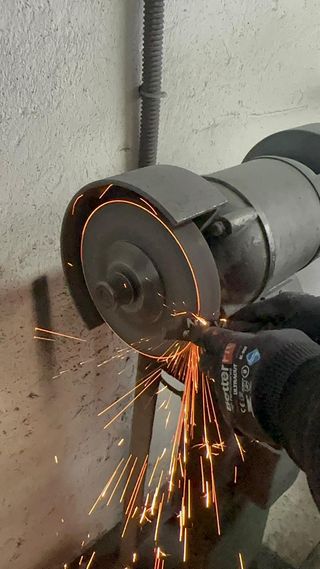 Esmeril de Pie Industrial - Marca Formis