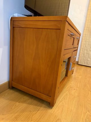Mueble TV salón madera y cristal