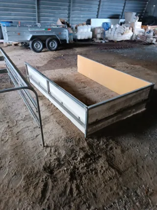 Remontas de remolque con lona