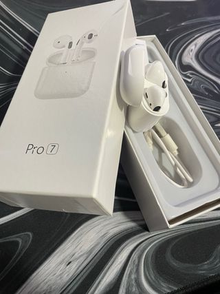Cascos Inalámbricos Pro 7 Blancos nuevos