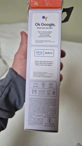 Auriculares blancos JBL Tune 230NC TWS