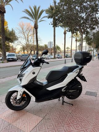 Voge SR1 125 (KM0) 5 años de garantia