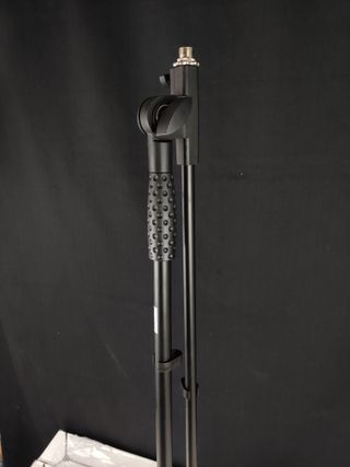 2 Tripés Microfone Karma KM-AM7K Novos