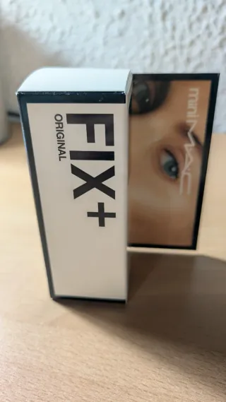 MAC Fix+ Spray Fijador y Aceite Limpiador