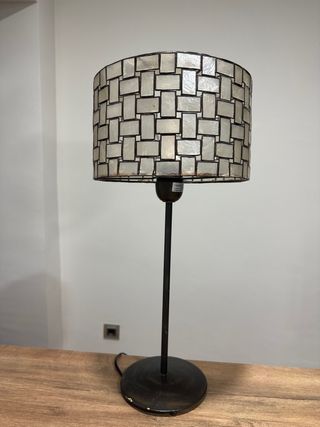 Lámpara de mesa cristal y metal