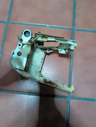 Depósito combustible Stihl MS200