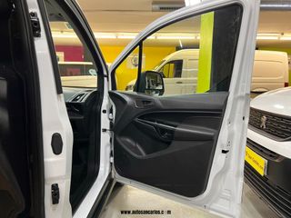 PERFECTA! FORD TRANSIT CONNECT DOS AÑOS GARANTIA