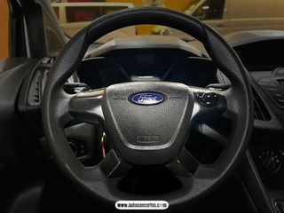 PERFECTA! FORD TRANSIT CONNECT DOS AÑOS GARANTIA