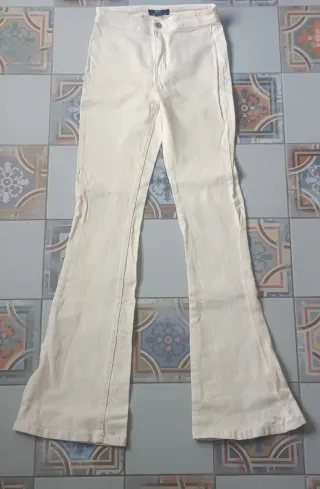 Pantalón vaquero flare