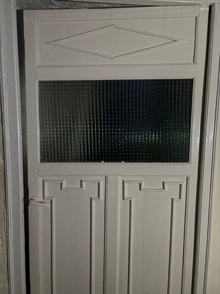 Puertas antiguas de madera para alacena