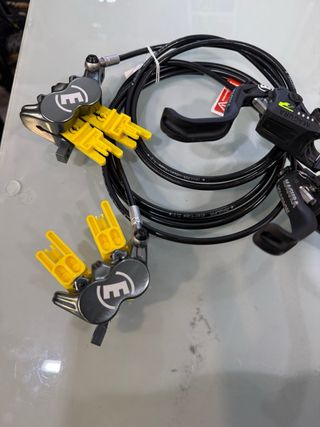 Freni Magura MT7 a 4 pistoni nuovi!!!