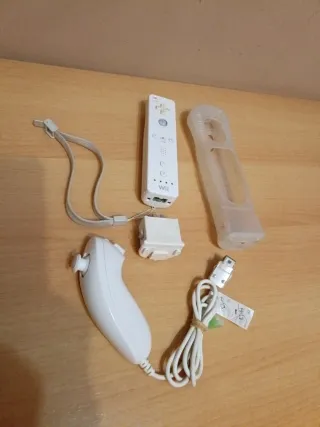 Mando Wii motion plus + Nunchuk + funda mando