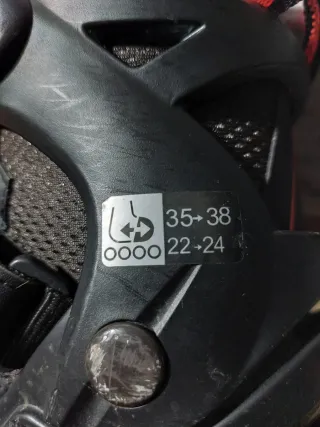 Patines (talle 35 - 38) en línea negros y naranjas