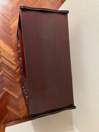 Cómoda vintage caoba con cajones