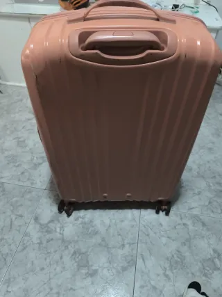 Maleta mediana rosa 66/46/28
