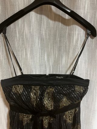 Vestido de fiesta negro y dorado