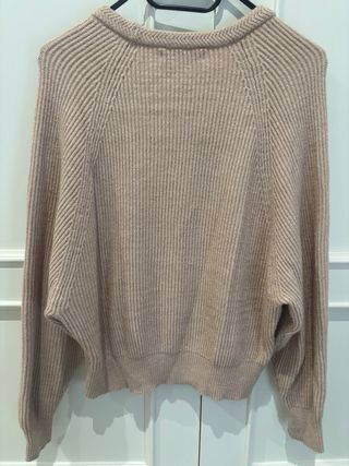 Jersey Pull&Bear cuello V beige Talla S