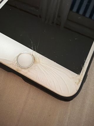 iPhone 8 Plus + 2 Auriculares