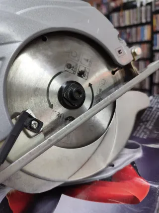 Sierra Circular Einhell Classic TH-CS 1200/1