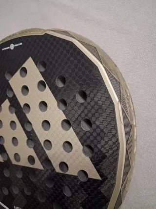 Pala Padel Adidas Metalbone Control 2025