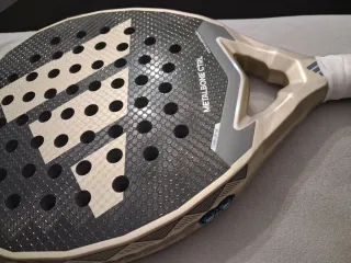 Pala Padel Adidas Metalbone Control 2025