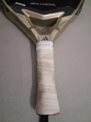 Pala Padel Adidas Metalbone Control 2025