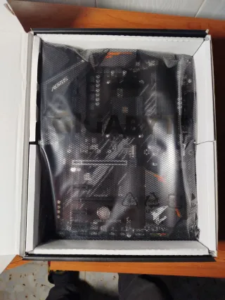 Gigabyte A520 AORUS Elite (Precintada)