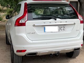 Volvo XC60 2015, acabado Summum