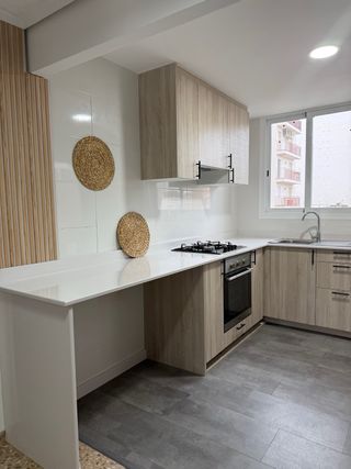 Alquilo habitacion CASTELLON