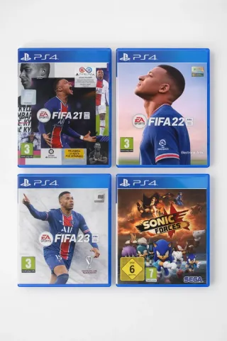 Pacchetto Giochi PS4: FIFA 21, 22, 23 e Sonic Forces