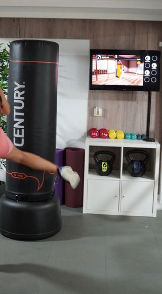 Saco de boxeo Century Torrent T2 PRO + GoHit