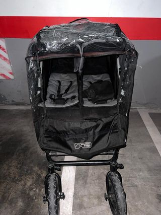Silla Gemelar Mountain Buggy Negra/Gris
