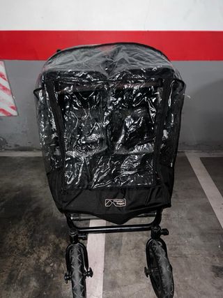 Silla Gemelar Mountain Buggy Negra/Gris