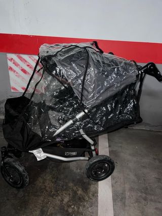 Silla Gemelar Mountain Buggy Negra/Gris