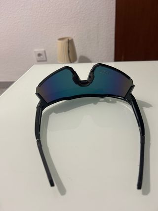 Occhiali da sole sportivi