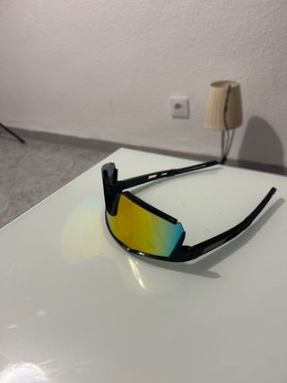 Occhiali da sole sportivi