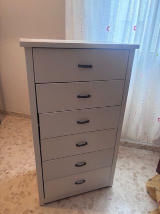 Cómoda blanca madera, se vende por mudanza