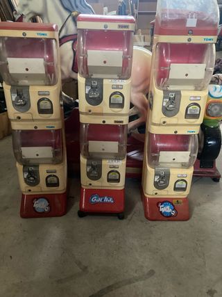 Máquinas expendedoras Gachas Tomy tlf 655568540