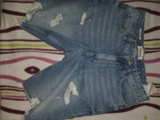 Vaqueros desgastados azules