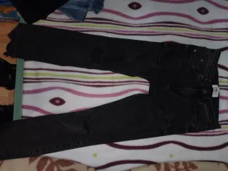 Vaqueros desgastados azules