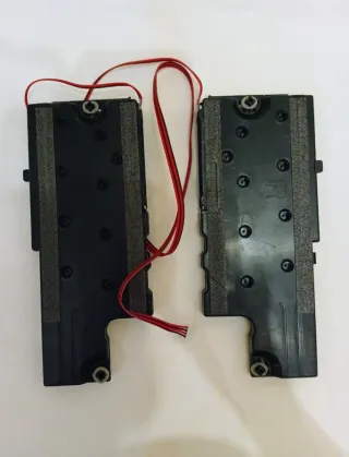 Altavoces Samsung -2 X 30 Eur.- BN9625565B