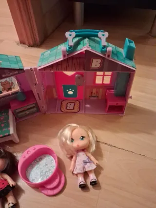 Casa Barriguitas Portátil con 2 Muñecas