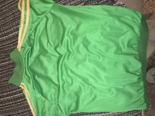 Chaqueta Adidas Verde Rayas doradas